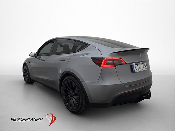 Tesla Model Y 6 of 30