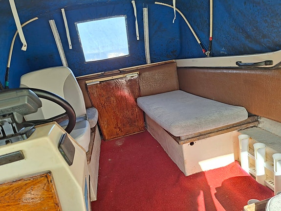 Motorbåt Utter 495  årsmod ca 1979 4 of 6