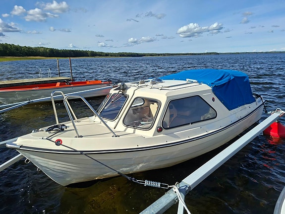 Motorbåt Utter 495  årsmod ca 1979 2 of 6