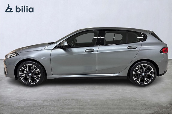BMW 120 3 of 19
