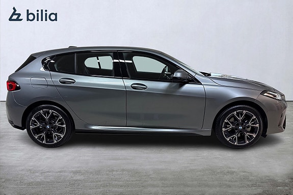 BMW 120 16 of 19