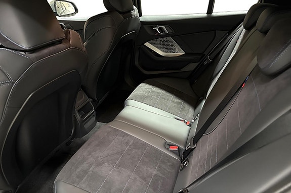 BMW 120 15 of 19