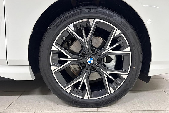 BMW 120 13 of 19