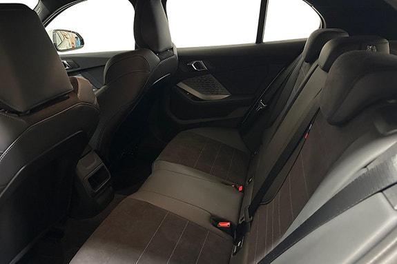 BMW 120 15 of 19