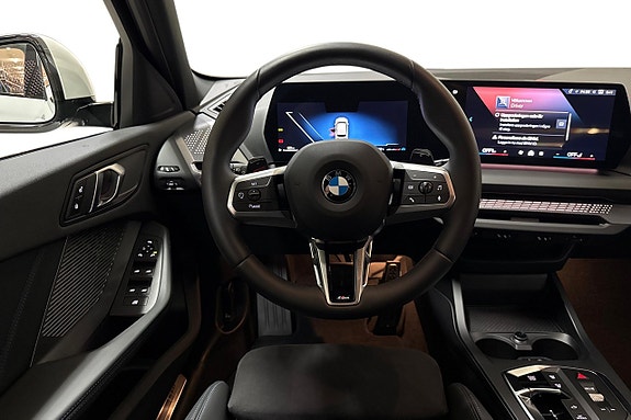 BMW 120 9 of 19