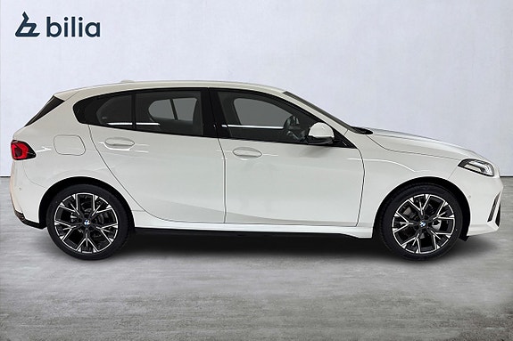 BMW 120 16 of 19