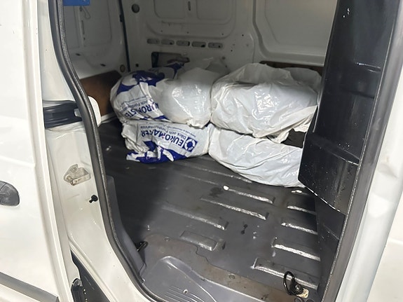 Ford Transit Connect 4 of 10