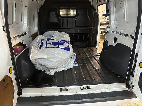 Ford Transit Connect 5 of 10