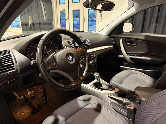 BMW 118i 5 of 9
