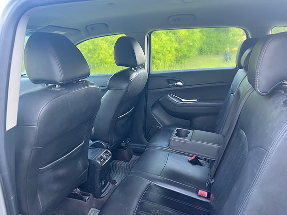 Chevrolet Orlando 12 of 15