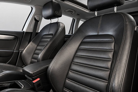 Volkswagen Passat Alltrack 11 of 23