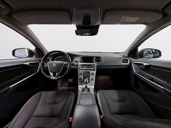 Volvo V60 10 of 17