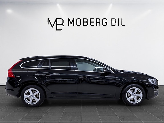 Volvo V60 3 of 17