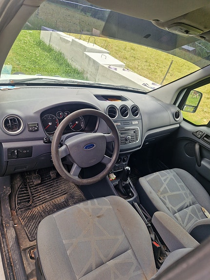 Ford Transit Connect 2 of 2
