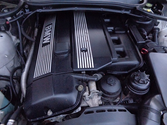 BMW 330Xi 23 of 30