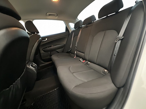 Kia Optima 13 of 26