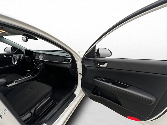 Kia Optima 12 of 26