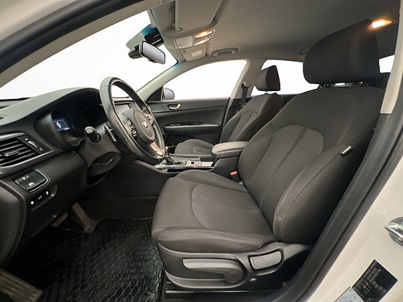 Kia Optima 9 of 26