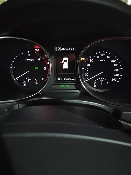Hyundai Santa Fe 14 of 17