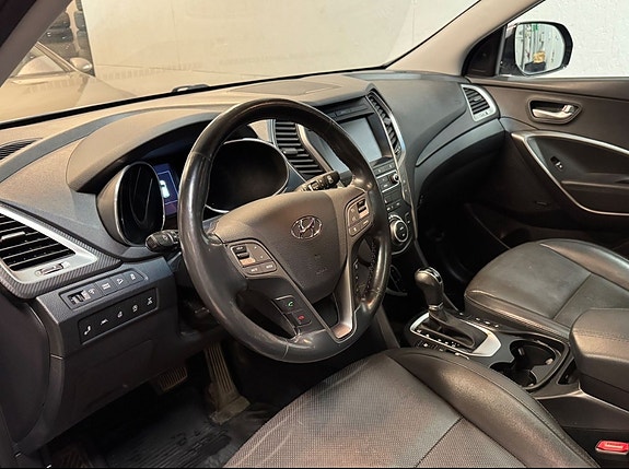 Hyundai Santa Fe 9 of 17