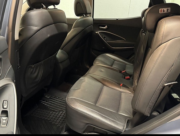Hyundai Santa Fe 7 of 17