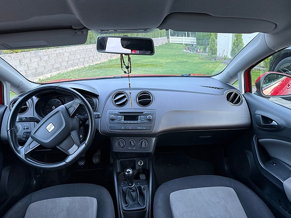 Seat Ibiza 3 of 9