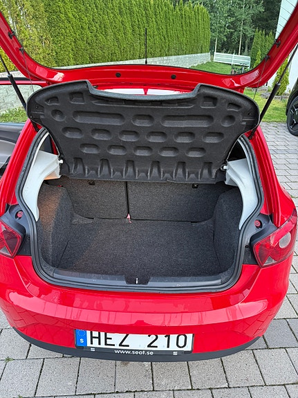 Seat Ibiza 4 of 9