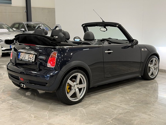 MINI Cooper S 11 of 23