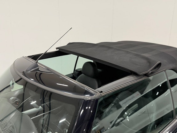 MINI Cooper S 8 of 23