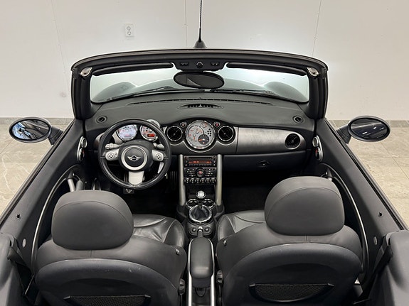 MINI Cooper S 18 of 23