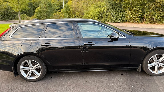 Volvo V90 4 of 21
