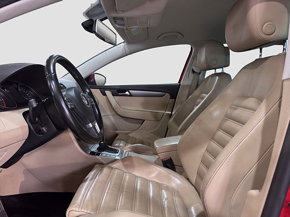 Volkswagen Passat 15 of 27
