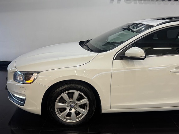 Volvo V60 4 of 10