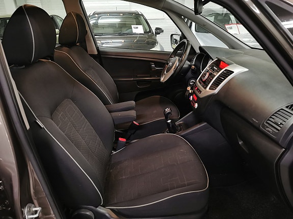 Kia Venga 10 of 17