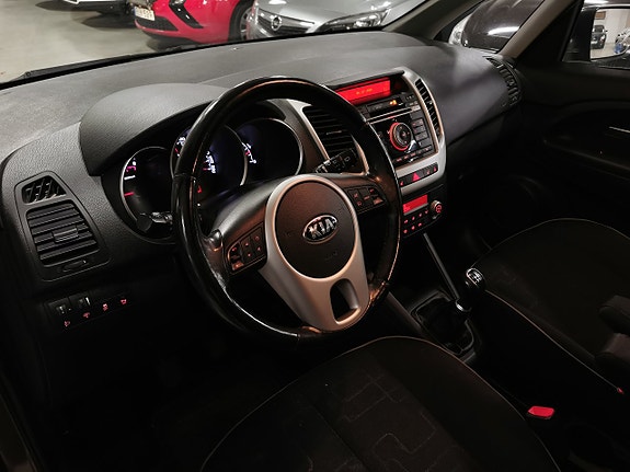 Kia Venga 7 of 17