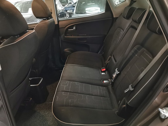 Kia Venga 11 of 17