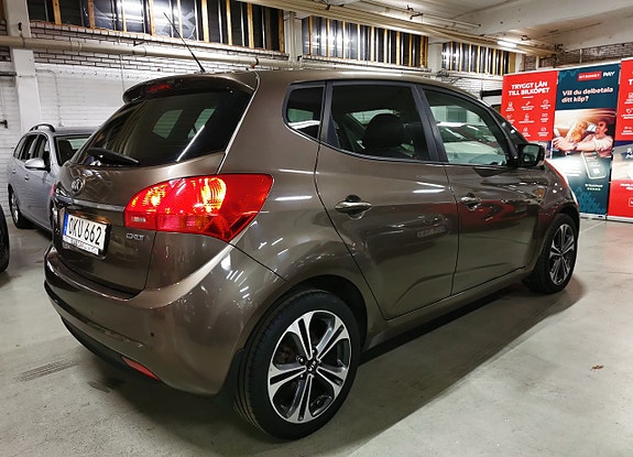 Kia Venga 3 of 17
