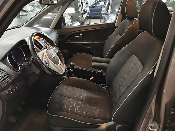 Kia Venga 8 of 17