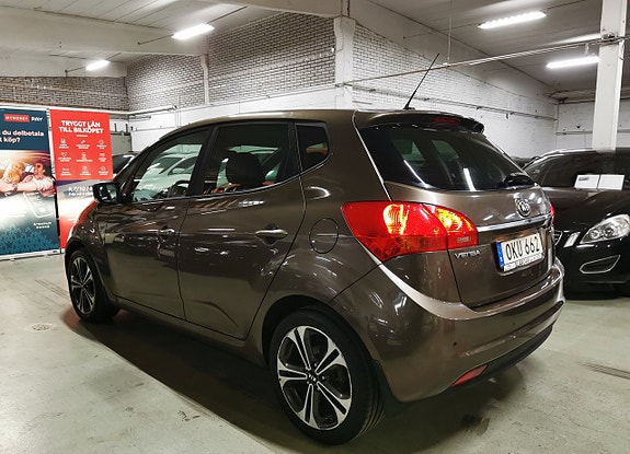 Kia Venga 4 of 17