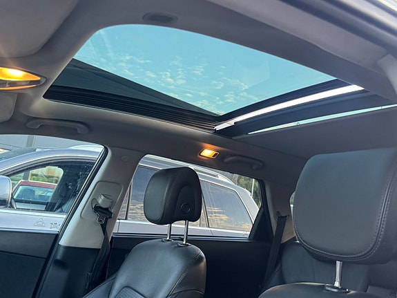 Hyundai Grand Santa Fe 15 of 16