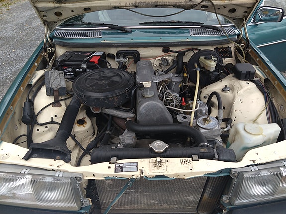 Mercedes-Benz 300 D 9 of 11