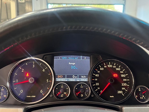 Volkswagen Touareg 11 of 14