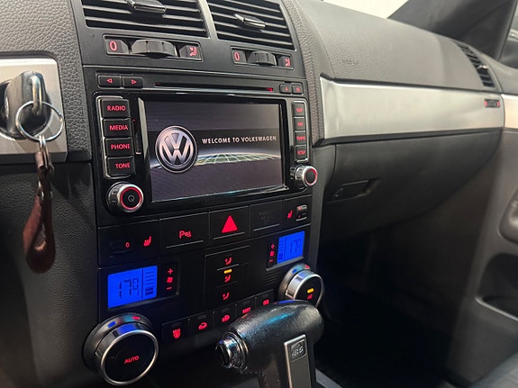 Volkswagen Touareg 10 of 14
