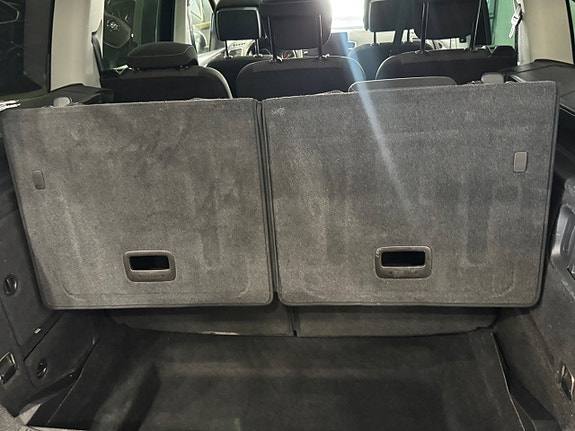 Volkswagen Sharan 7 of 15