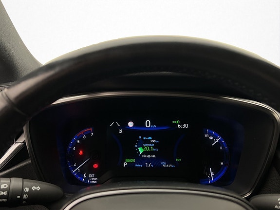 Toyota Corolla 15 of 26