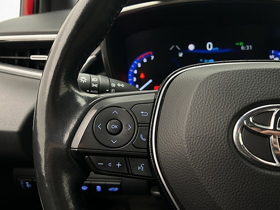 Toyota Corolla 16 of 26
