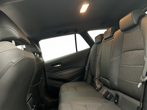 Toyota Corolla 13 of 26