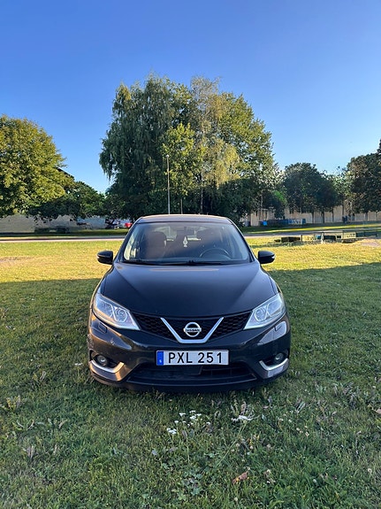 Nissan Pulsar 3 of 5