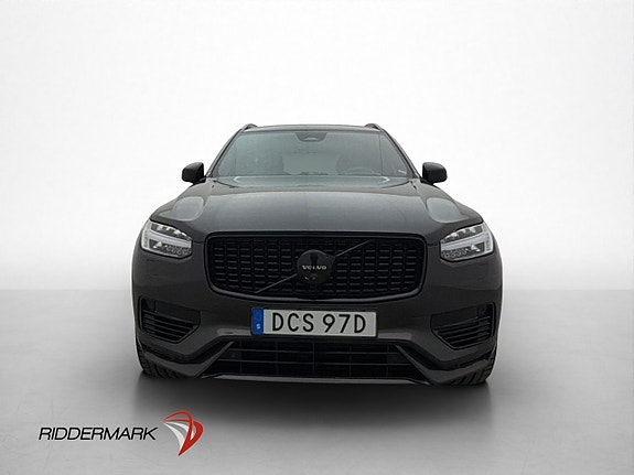 Volvo XC90 2 of 30
