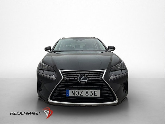 Lexus NX300h 2 of 30